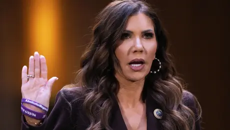 Trump destituye a Kristi Noem como secretaria de Seguridad Nacional