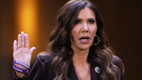 Trump destituye a Kristi Noem como secretaria de Seguridad Nacional