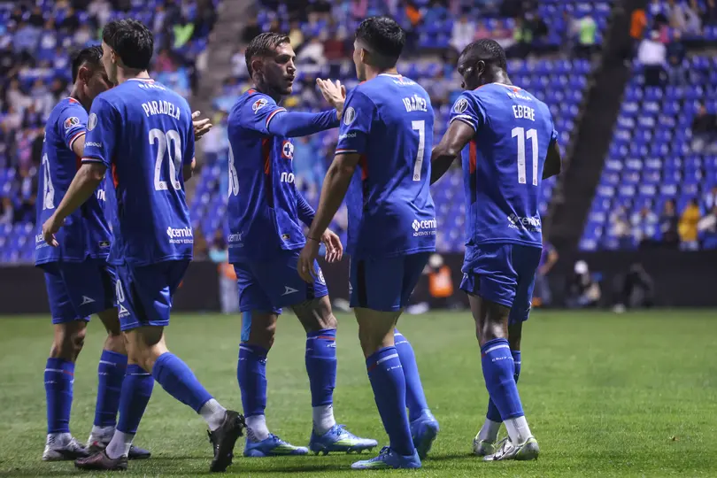 Christian Ebere, jugador del Cruz Azul, en festejo de gol ante Pachuca | IMAGO7