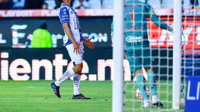 ¡Se derrumba Pachuca! Expulsión de Christian Rivera al 85’ y caos total ante Cruz Azul