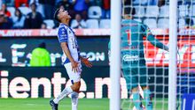 ¡Se derrumba Pachuca! Expulsión de Christian Rivera al 85’ y caos total ante Cruz Azul