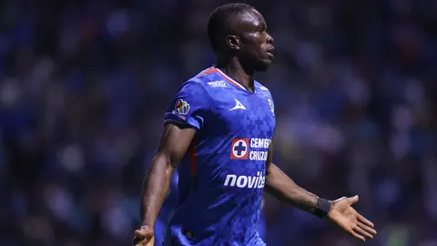 Christian Ebere, jugador del Cruz Azul, en festejo de gol ante Pachuca | IMAGO7