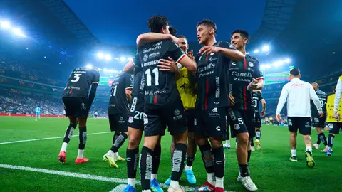 Atlético de San Luis festejando su triunfo de último minuto ante Monterrey | MEXSPORT