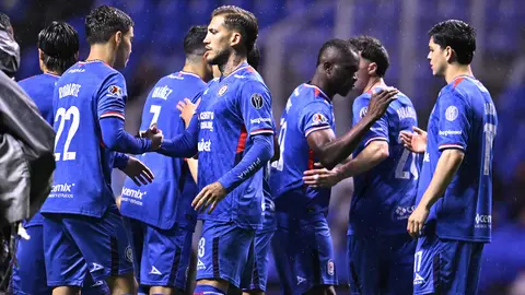Christian Ebere, jugador del Cruz Azul, en festejo de gol ante Pachuca | MEXSPORT