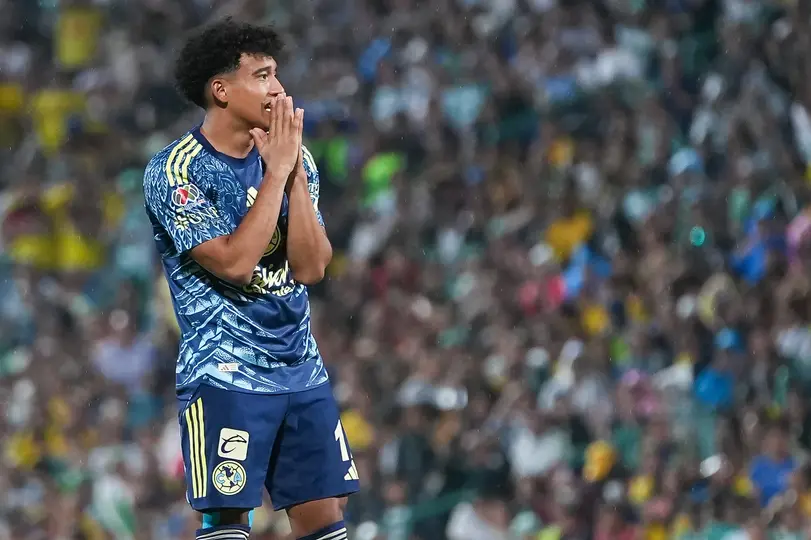 Isaías Violante, jugador del América I IMAGO7