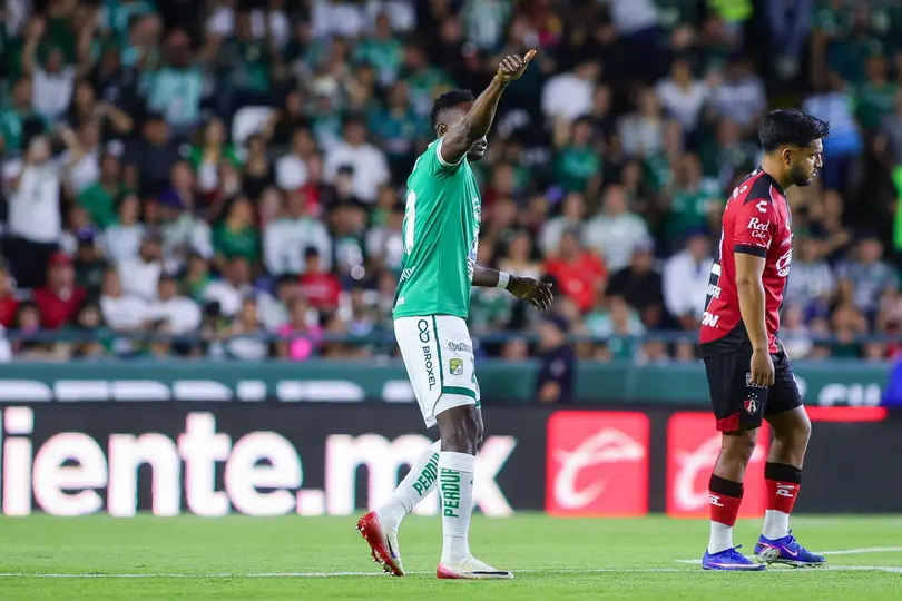 Diber Cambindo celebrando su gol ante Atlas | MEXSPORT