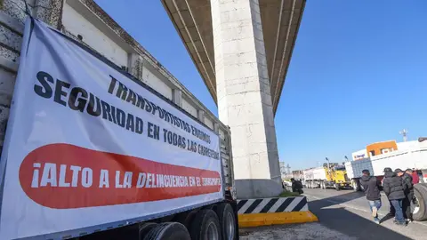 Transportistas denuncian inseguridad, extorsiones y altos costos operativos.