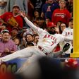 Jo Adell el héroe de Los Angeles Angels tras evitar tres jonrones ante los Mariners