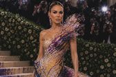 Ninel Conde “aparece” en la MET Gala con fotos creadas por IA