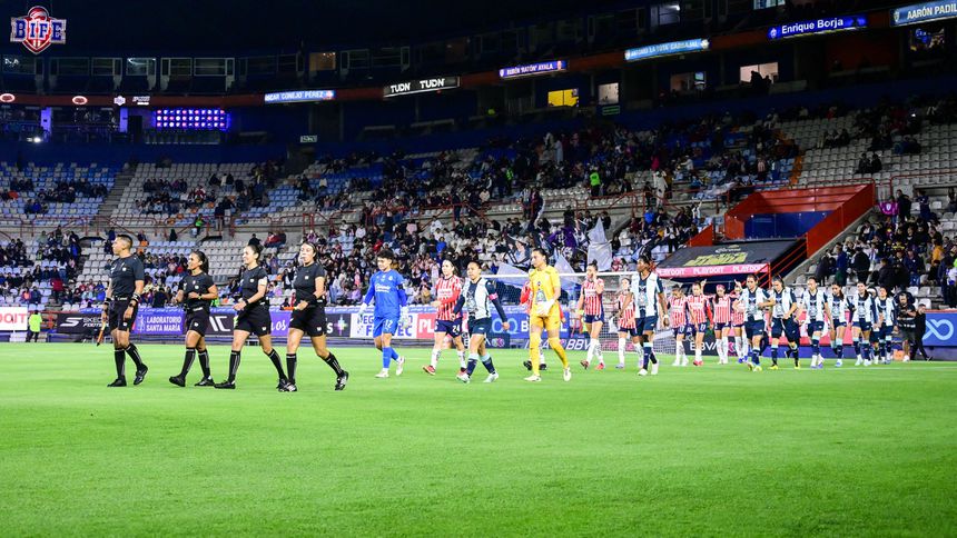 Jugadoras de Pachuca y Chivas en la Liguilla del Clausura 2026 de la Liga MX Femenil | IMAGO 7