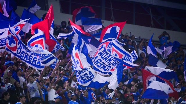 Afición de Cruz Azul en el partido contra Necaxa en el Estadio Banorte | IMAGO 7
