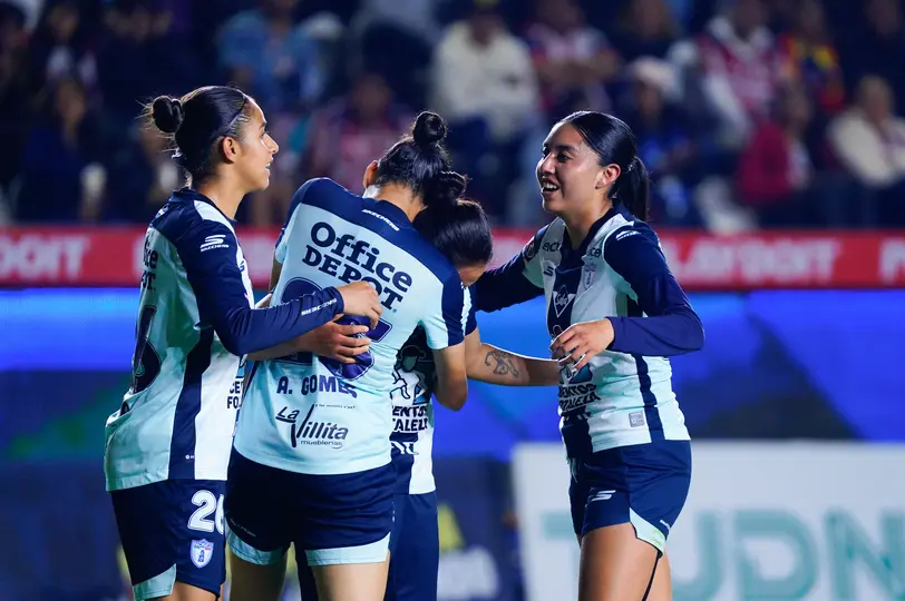 Jugadoras de Pachuca en celebración contra Chivas en la Liguilla del Clausura 2026 de la Liga MX Femenil | IMAGO 7