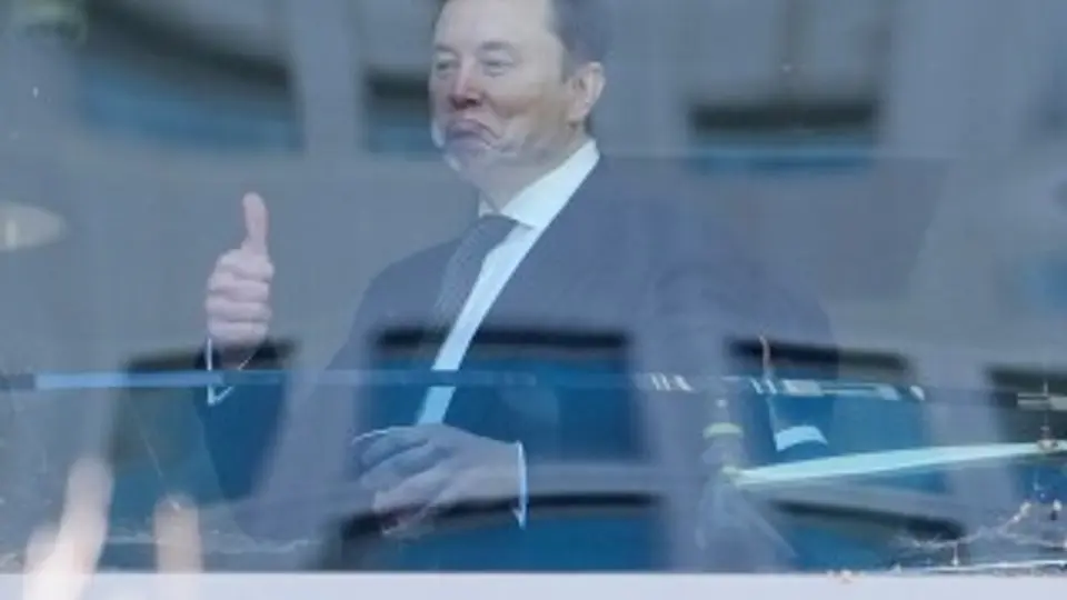 Elon Musk se mantiene como el hombre más rico del mundo en mayo de 2026./ AP
