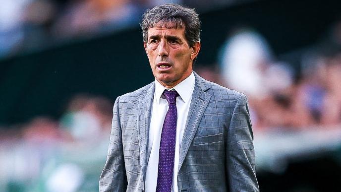 Guillermo Almada como director técnico de Real Oviedo | AFP