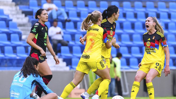 Jugadoras de América en celebración contra FC Juárez en la Liguilla del Clausura 2026 de la Liga MX Femenil | IMAGO 7