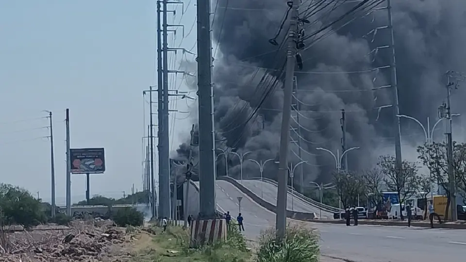 La explosión pudo ser vista desde varios kilómetros a la redonda / Redes Sociales