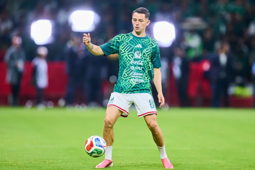 Álvaro Fidalgo calentando en el Nemesio Diez | MEXSPORT