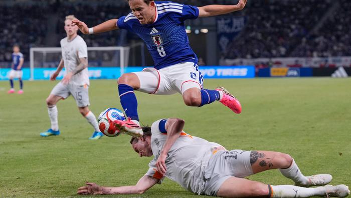 Takefusa Kubo en el amistoso de la Selección de Japón contra Islandia | AP