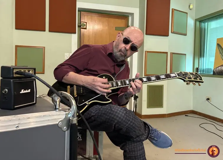 El compositor argentino enfrentaba una lucha contra el parkinson que al final perdió / FB: @indiosolari