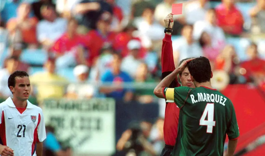 Rafa Márquez expulsado ante Estados Unidos en 2002 | MEXSPORT