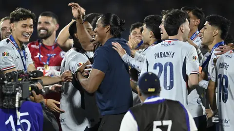 Joel Huiqui tras coronarse con Cruz Azul en el Clausura 2026 | IMAGO 7