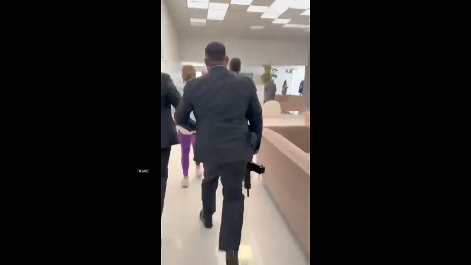 Los hombres que acompañaban al político portaban armas largas, hechos que ya se investigan / Especial