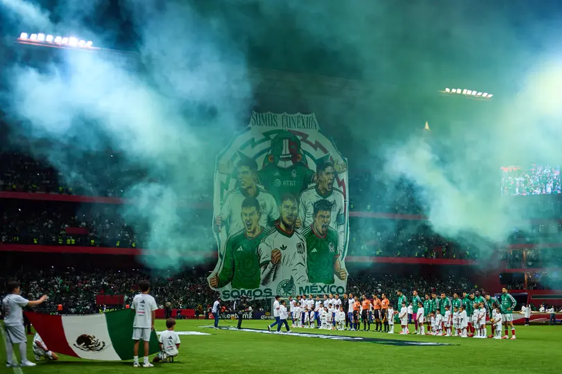 Desplegaron un tifo en el Nemesio Diez previo al México vs Serbia | MEXSPORT