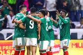 Jugadores de México celebrando el empate ante Serbia | MEXSPORT