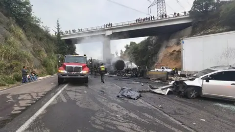 El accidente comenzó desde antes de las 7 de la mañana en Naucalpan / Especial