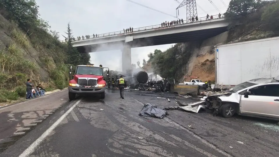 El accidente comenzó desde antes de las 7 de la mañana en Naucalpan / Especial