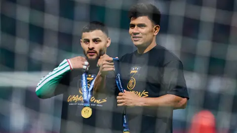 Gallardo y Vega recibieron su reconocimiento previo al partido ante Serbia | MEXSPORT