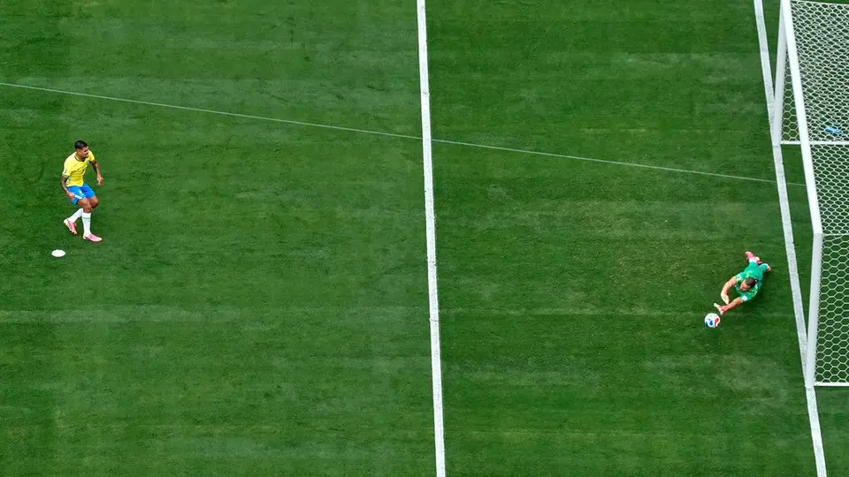 Ørjan Nyland en el partido de Brasil contra Noruega | AP