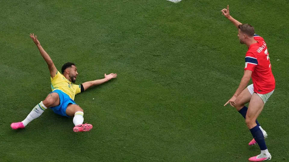 Matheus Cunha en el partido de Brasil contra Noruega | AP