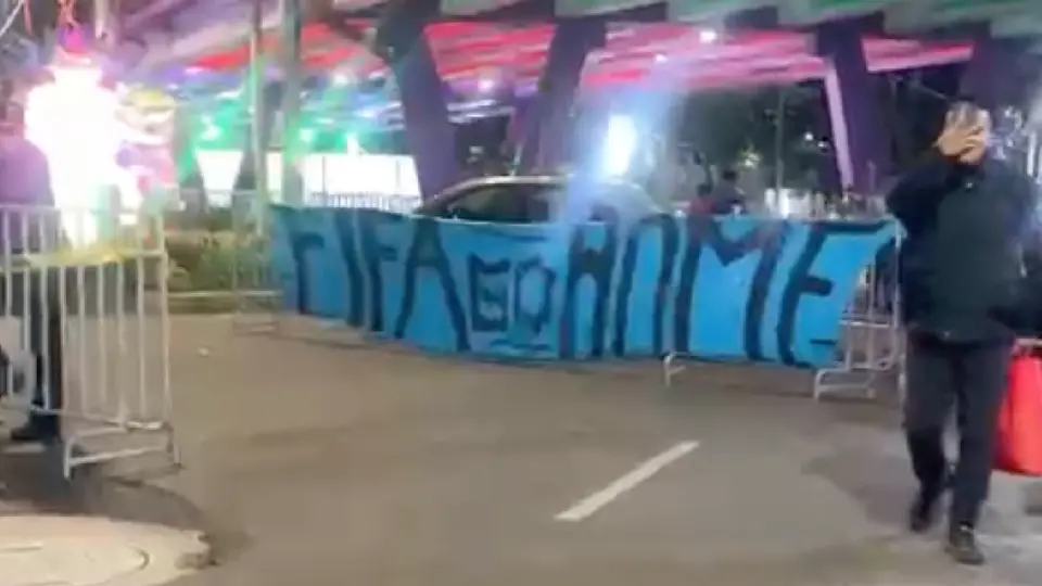 Se presenta bloqueo en las inmediaciones del Estadio Azteca a horas del México vs Inglaterra