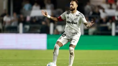 Show y caos con Neymar en Brasil: Dio asistencia y casi provoca pelea en los vestidores