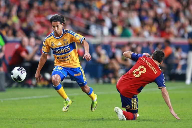 Diego Lainez en el Tigres vs Real Salt Lake de Leagues cup | MEXSPORT