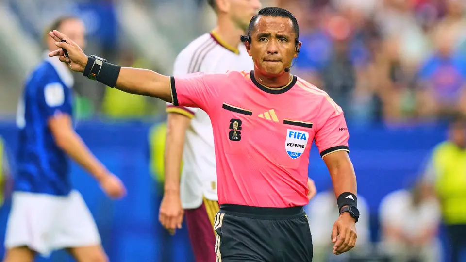 Iván Bartón, árbitro salvadoreño, en el Mundial 2026 | IMAGO7