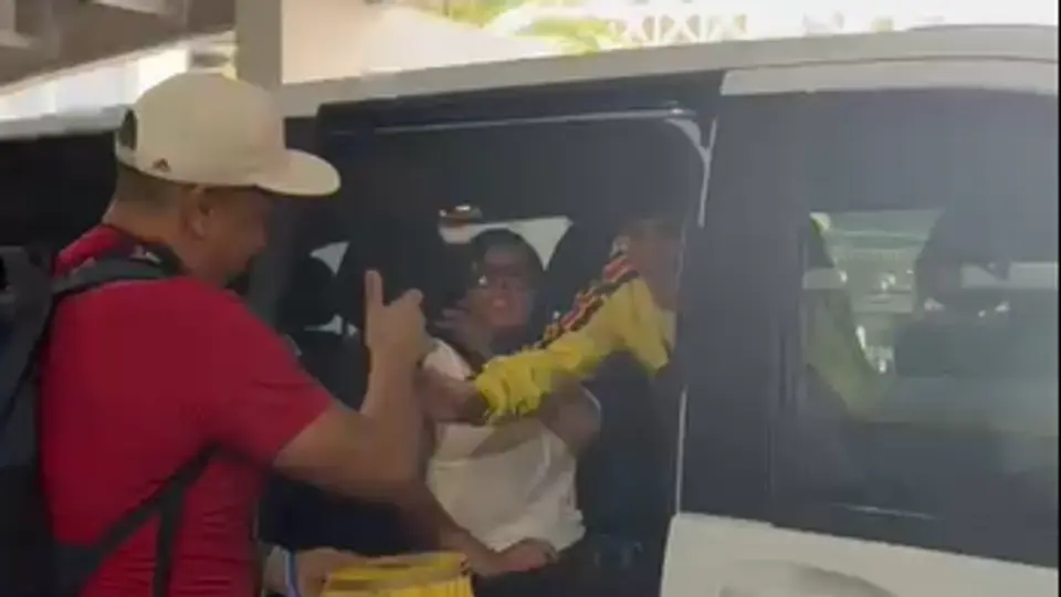 Carlos Álvarez llega a Ciudad de México para reportar con América: “Fidalgo me dijo que era el sitio ideal”