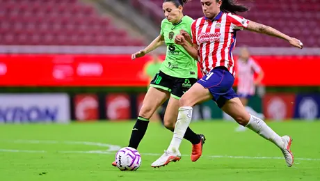 Polémica en la Liga Femenil: Anulan gol a Juárez y Chivas aprovecha falla de Alvarado para vencer a la Bravas