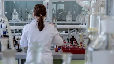 Casi 200 personas son vigiladas tras muerte de científica en laboratorio de Rusia