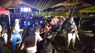 Colapsan gradas durante jaripeo en Xochimilco y dejan al menos 12 personas lesionadas