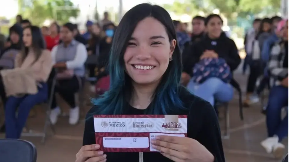 Los jóvenes que ya forman parte de Jóvenes Construyendo el Futuro podrán continuar con su capacitación / Gob Mx