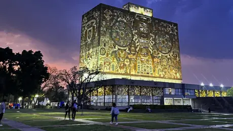 UNAM toma postura sobre celulares en aulas; así será el uso de IA