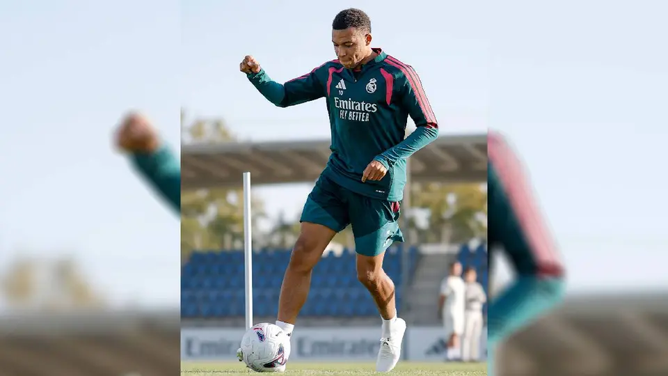 Mbappé en un entrenamiento con el Real Madrid | X @realmadrid