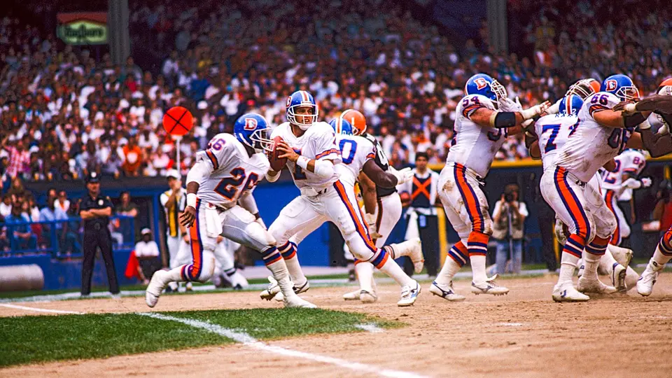 John Elway venciendo a los Browns con los Broncos | GROSBY