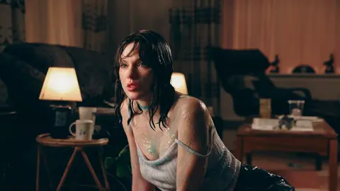 El video de 'Opalite' se estrenó en exclusiva por Spotify y Apple Music / FB: @TaylorSwift