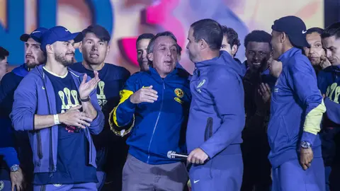 Emilio Azcarraga y André Jardine en los festejos del Tricampeonato | MEXSPORT
