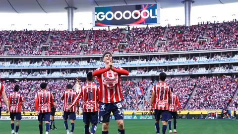 Festejo de 'Hormiga' en el primer partido ante Pachuca | Imago7