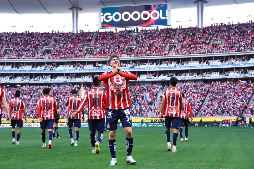 Festejo de 'Hormiga' en el primer partido ante Pachuca | Imago7