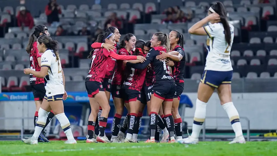 Atlas logra primera victoria del Clausura 2026 con goleada ante Pumas
